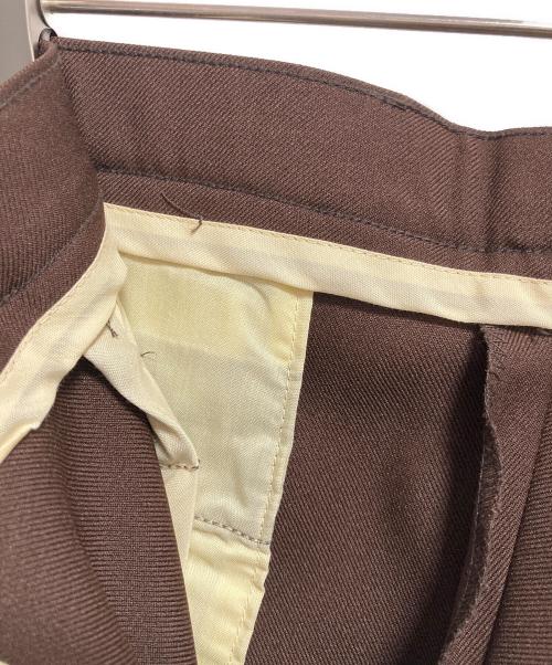 LEVI'S（リーバイス）LEVI'S (リーバイス) スタプレスラックスパンツ ブラウン サイズ:不明の古着・服飾アイテム