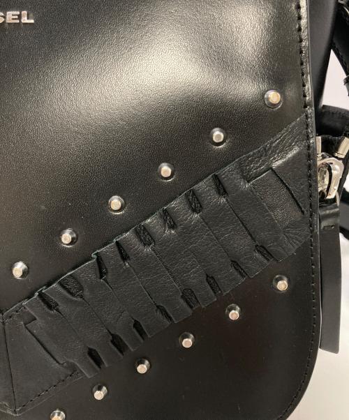 DIESEL（ディーゼル）DIESEL (ディーゼル) スタッズレザーショルダーバッグ ブラックの古着・服飾アイテム