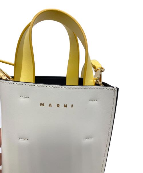 MARNI（マルニ）MARNI (マルニ) MUSEO ナノバッグ ブラック×ホワイトの古着・服飾アイテム