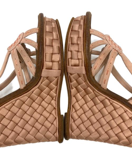 BOTTEGA VENETA（ボッテガベネタ）BOTTEGA VENETA (ボッテガベネタ) イントレチャートウェッジソールサンダル ベージュ サイズ:35の古着・服飾アイテム