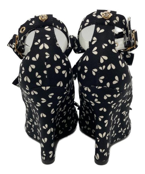 LOUIS VUITTON（ルイ ヴィトン）LOUIS VUITTON (ルイ ヴィトン) リボントリム ウェッジサンダル ブラック サイズ:35の古着・服飾アイテム