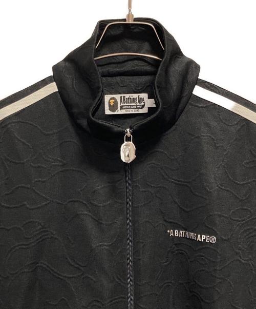 A BATHING APE（アベイシングエイプ）A BATHING APE (アベイシングエイプ) LINE CAMO JACQUARD BATHING APE LOGO RELAXED FIT TRACK JACKET ブラック サイズ:Lの古着・服飾アイテム