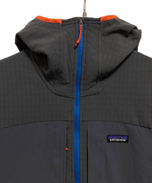 Patagonia（パタゴニア）Patagonia (パタゴニア) R2 テックフェイス・フーディ グレー サイズ:Lの古着・服飾アイテム