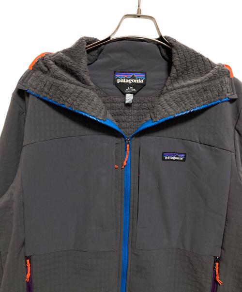 Patagonia（パタゴニア）Patagonia (パタゴニア) R2 テックフェイス・フーディ グレー サイズ:Lの古着・服飾アイテム