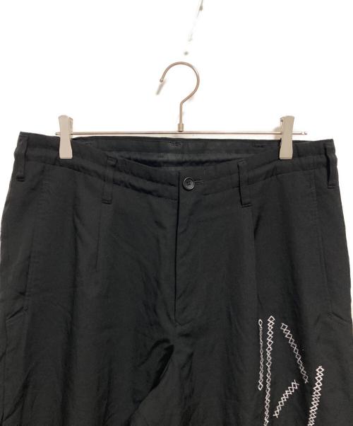 Yohji Yamamoto pour homme（ヨウジヤマモト プールオム）Yohji Yamamoto pour homme (ヨウジヤマモト プールオム) 刺繍ウールギャバジンパンツ ブラック サイズ:3の古着・服飾アイテム