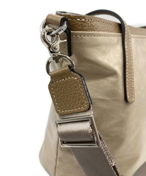 PELLE BORSA（ペレボルサ）PELLE BORSA (ペレボルサ) 2WAYショルダーバッグ ゴールドの古着・服飾アイテム