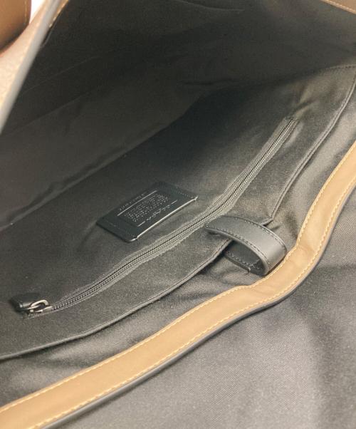 COACH（コーチ）COACH (コーチ) サリバン ポートフォリオ ブリーフ ダークストーンブラウンの古着・服飾アイテム