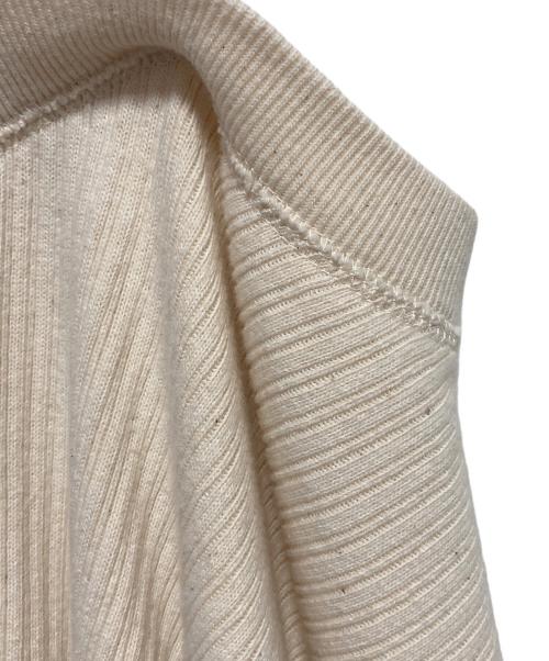 CLANE（クラネ）CLANE (クラネ) アシンメトリーショルダートップス アイボリー サイズ:1の古着・服飾アイテム