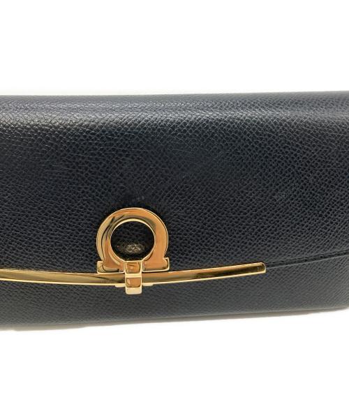 Salvatore Ferragamo（サルヴァトーレ フェラガモ）Salvatore Ferragamo (サルヴァトーレ フェラガモ) ガンチーニ ロングウォレット ブラックの古着・服飾アイテム