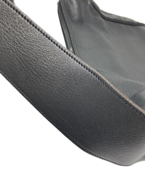 LONGCHAMP（ロンシャン）LONGCHAMP (ロンシャン) レザーショルダーバッグ ブラックの古着・服飾アイテム