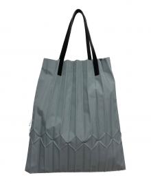 me ISSEY MIYAKE（ミーイッセイ ミヤケ）の古着「プリーツトートバック」｜ブルー
