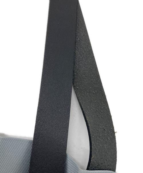 me ISSEY MIYAKE（ミーイッセイ ミヤケ）me ISSEY MIYAKE (ミーイッセイ ミヤケ) プリーツトートバック ブルーの古着・服飾アイテム