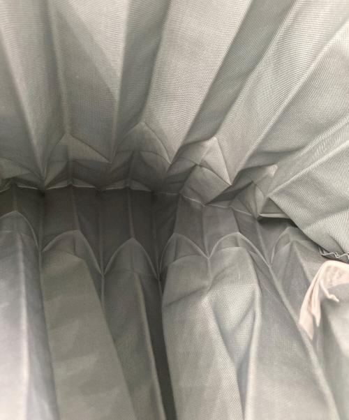 me ISSEY MIYAKE（ミーイッセイ ミヤケ）me ISSEY MIYAKE (ミーイッセイ ミヤケ) プリーツトートバック ブルーの古着・服飾アイテム