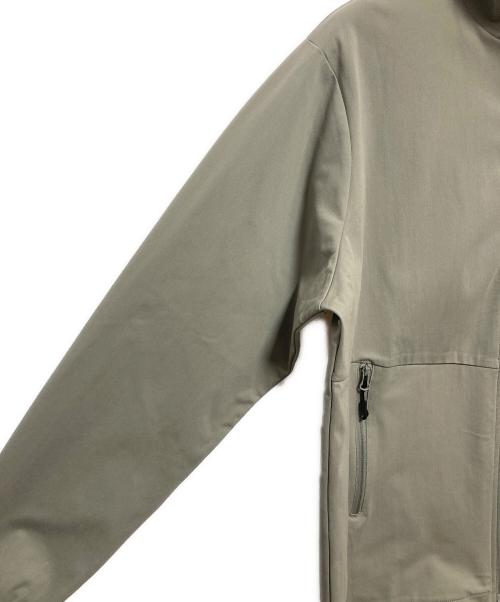 ROGER EGGER（ロジャーエーガー）ROGER EGGER (ロジャーエーガー) ベルクソフトシェルJKT グレー サイズ:Mの古着・服飾アイテム