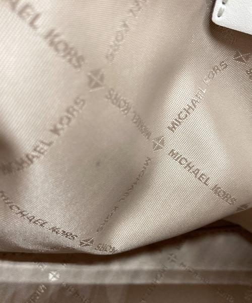 MICHAEL KORS（マイケルコース）MICHAEL KORS (マイケルコース) 2WAYバッグ ホワイトの古着・服飾アイテム