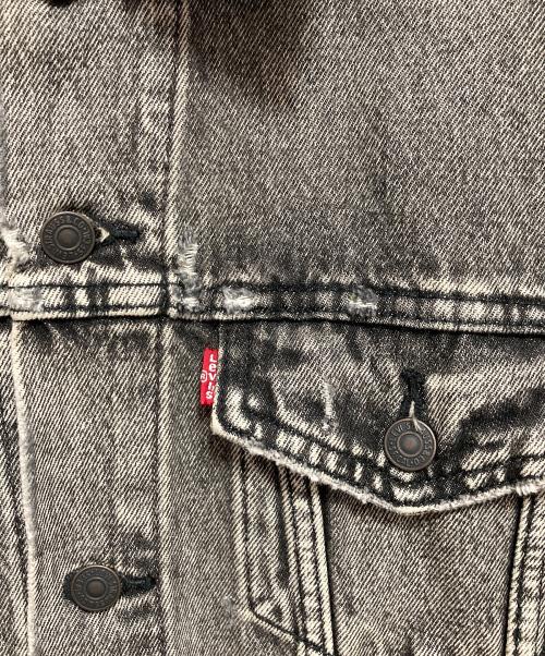 LEVI'S（リーバイス）LEVI'S (リーバイス) TYPEⅢ リラックスフィット トラッカージャケット グレー サイズ:Ｍの古着・服飾アイテム
