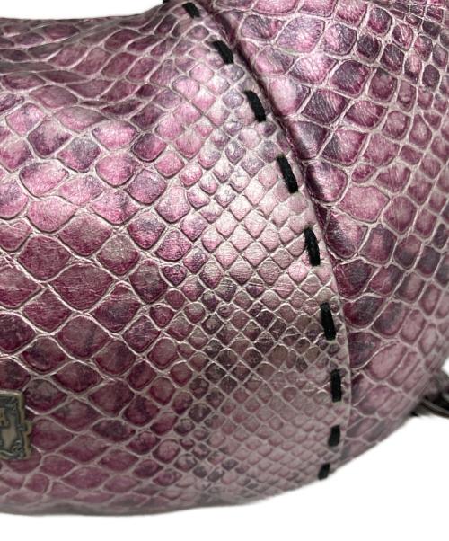 ANNA SUI（アナスイ）ANNA SUI (アナスイ) 型押しショルダーバッグ ピンクの古着・服飾アイテム