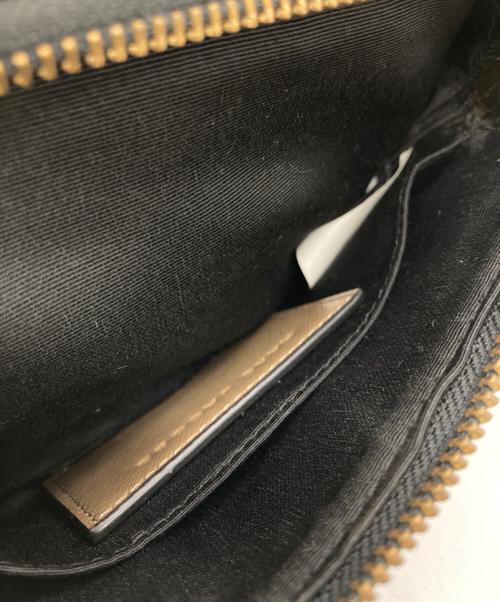 MARC JACOBS（マークジェイコブス）MARC JACOBS (マークジェイコブス) スナップショット ショルダーバッグ ベージュの古着・服飾アイテム