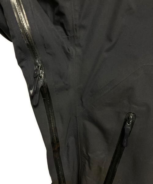 ARC'TERYX（アークテリクス）ARC'TERYX (アークテリクス) BETA SV JACKET ネイビー サイズ:Mの古着・服飾アイテム