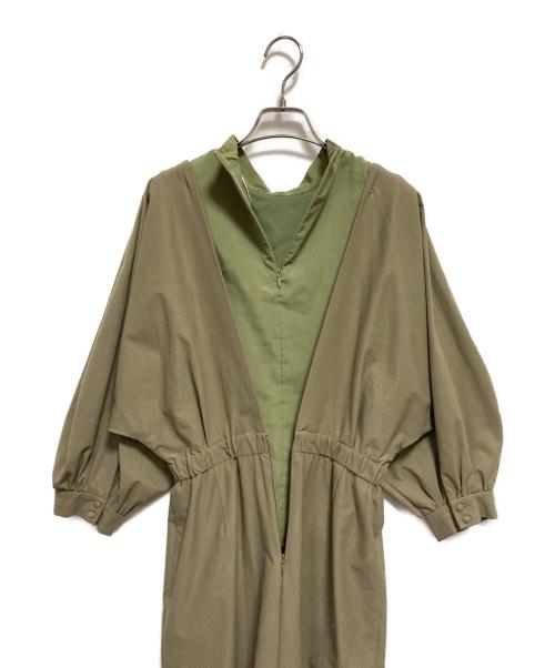 Ameri（アメリ）AMERI (アメリ) MEDI OFF SHOULDER PUFF SLEEVE DRESS ベージュ×カーキ サイズ:FREEの古着・服飾アイテム