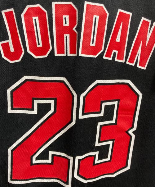NBA（エヌビーエー）NBA (エヌビーエー) Champion (チャンピオン) ユニホーム ブラック×レッド サイズ:44の古着・服飾アイテム