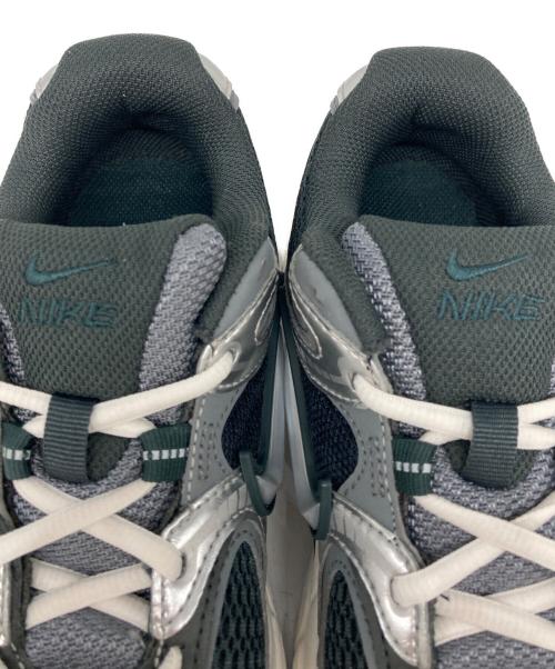 NIKE（ナイキ）NIKE (ナイキ) W NIKE V5 RNR グレー サイズ:23の古着・服飾アイテム
