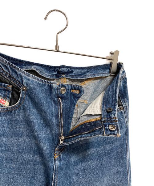 DIESEL（ディーゼル）DIESEL (ディーゼル) D－ESCRIPTIONハイウエストフレアデニムパンツ インディゴ サイズ:W28の古着・服飾アイテム