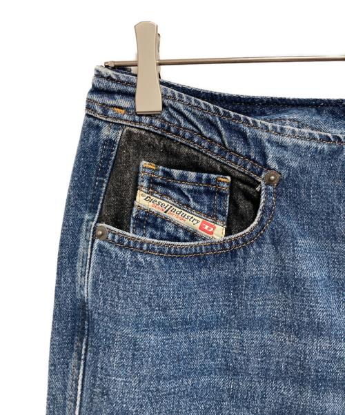 DIESEL（ディーゼル）DIESEL (ディーゼル) D－ESCRIPTIONハイウエストフレアデニムパンツ インディゴ サイズ:W28の古着・服飾アイテム