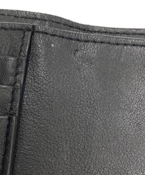 VALENTINO GARAVANI（ヴァレンティノ・ガラヴァーニ）VALENTINO GARAVANI (ヴァレンティノ・ガラヴァーニ) ロックスタッズ三つ折り財布 ブラックの古着・服飾アイテム