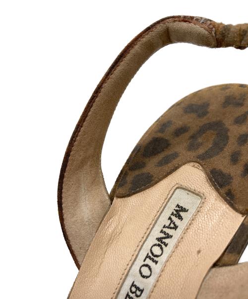 Manolo Blahnik（マノロブラニク）Manolo Blahnik (マノロブラニク) レオパード柄スリングバッグパンプス ベージュ サイズ:37.5の古着・服飾アイテム
