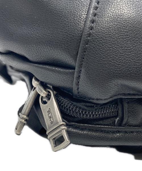 TUMI（トゥミ）TUMI (トゥミ) T-PASS レザーブリーフパック ブラックの古着・服飾アイテム