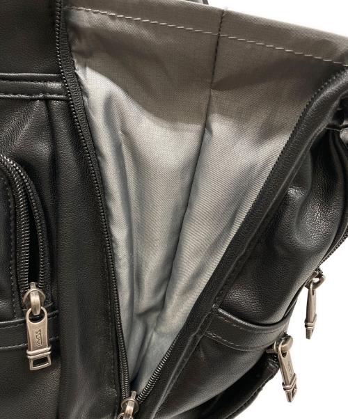 TUMI（トゥミ）TUMI (トゥミ) T-PASS レザーブリーフパック ブラックの古着・服飾アイテム