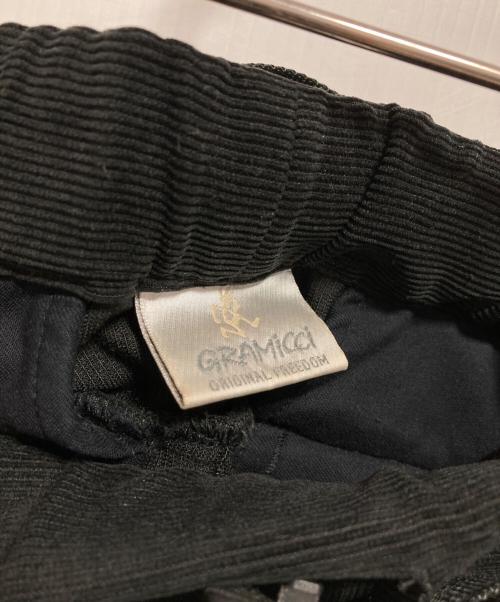 GRAMICCI（グラミチ）GRAMICCI (グラミチ) WHITE MOUNTAINEERING (ホワイトマウンテ二アニング) CORDUROY WIDE TAPERED PANTS ブラック サイズ:S(0)の古着・服飾アイテム