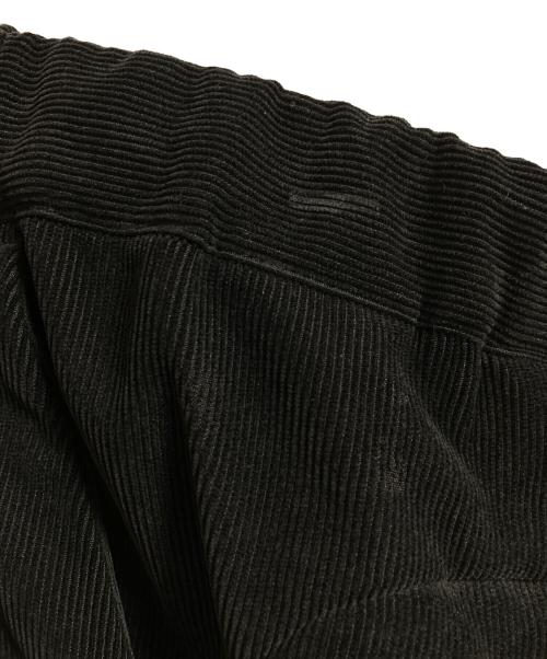 GRAMICCI（グラミチ）GRAMICCI (グラミチ) WHITE MOUNTAINEERING (ホワイトマウンテ二アニング) CORDUROY WIDE TAPERED PANTS ブラック サイズ:S(0)の古着・服飾アイテム