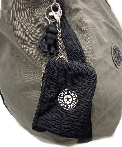 Kipling（キプリング）Kipling (キプリング) バルーントートバッグ＆ミニポーチセット グレーの古着・服飾アイテム