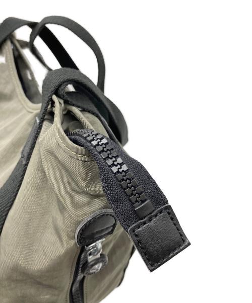 Kipling（キプリング）Kipling (キプリング) バルーントートバッグ＆ミニポーチセット グレーの古着・服飾アイテム