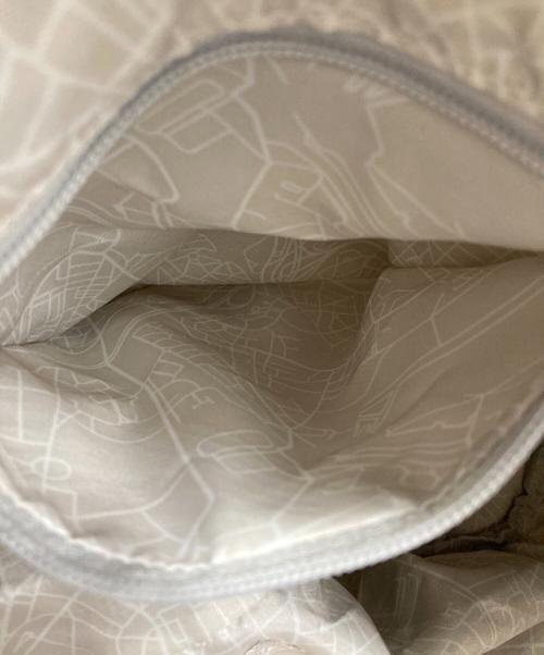 Kipling（キプリング）Kipling (キプリング) バルーントートバッグ＆ミニポーチセット グレーの古着・服飾アイテム