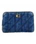 COACH（コーチ）の古着「エッセンシャル スモール ジップ アラウンド カード ケース・キルティング」｜インディゴ