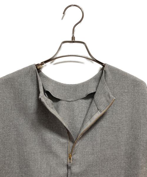 23区（ニジュウサンク）23区 (ニジュウサンク) ラメオックス セットアップ グレー サイズ:40（11）の古着・服飾アイテム