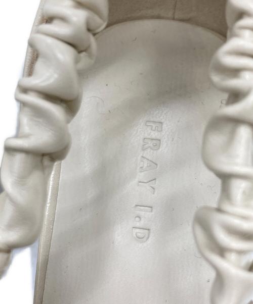 FRAY ID（フレイ アイディー）FRAY ID (フレイ アイディー) ギャザーストラップパンプス ベージュ サイズ:36 未使用品の古着・服飾アイテム