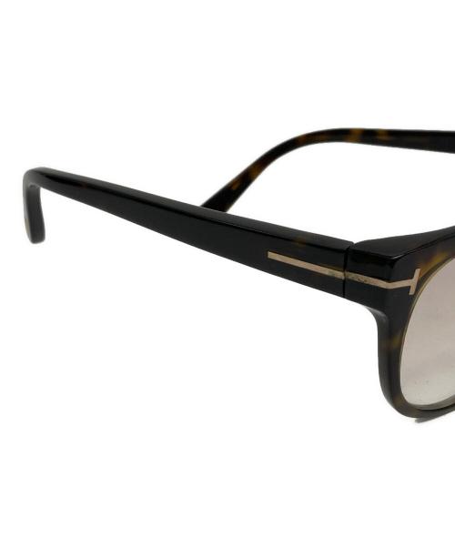 TOM FORD（トムフォード）TOM FORD (トムフォード) ウェリントンセルフレームサングラス ブラウン サイズ:51□19 140の古着・服飾アイテム