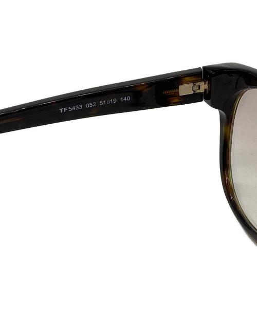 TOM FORD（トムフォード）TOM FORD (トムフォード) ウェリントンセルフレームサングラス ブラウン サイズ:51□19 140の古着・服飾アイテム