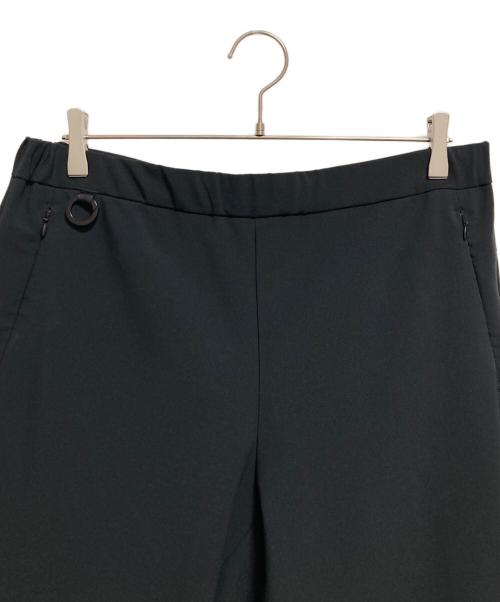 DESCENTE ALLTERRAIN（デザイント オルテライン）Descente ALLTERRAIN (デザイント オルテライン) TECH SLIM PANTS Descente ブラック サイズ:Lの古着・服飾アイテム