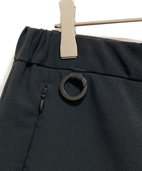 DESCENTE ALLTERRAIN（デザイント オルテライン）Descente ALLTERRAIN (デザイント オルテライン) TECH SLIM PANTS Descente ブラック サイズ:Lの古着・服飾アイテム