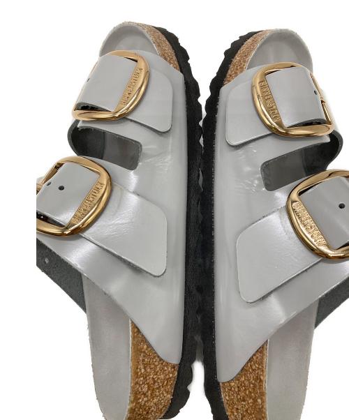 BIRKENSTOCK（ビルケンシュトック）BIRKENSTOCK (ビルケンシュトック) ARIZONA BIG BUCKLE HEX グレー サイズ:24の古着・服飾アイテム