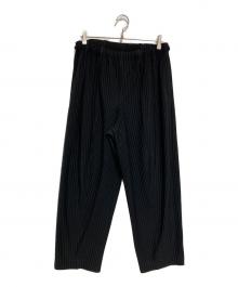HOMME PLISSE ISSEY MIYAKE（オム プリッセ イッセイ ミヤケ）の古着「プリーツパンツ」｜ブラック