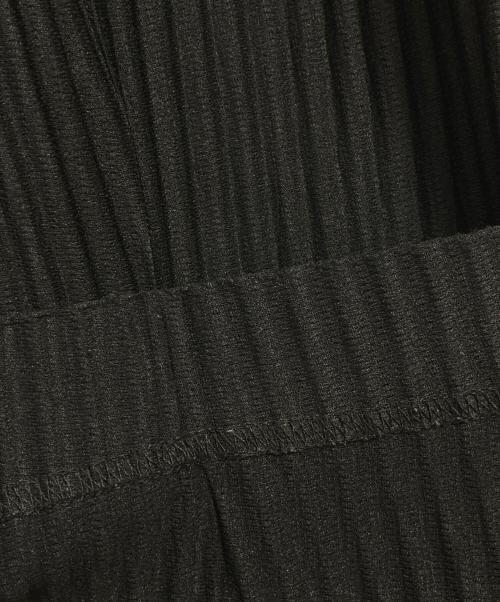 HOMME PLISSE ISSEY MIYAKE（オム プリッセ イッセイ ミヤケ）HOMME PLISSE ISSEY MIYAKE (オム プリッセ イッセイ ミヤケ) プリーツパンツ ブラック サイズ:2の古着・服飾アイテム