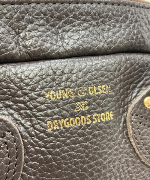 YOUNG & OLSEN The DRYGOODS STORE（ヤングアンドオルセン ザ ドライグッズストア）YOUNG & OLSEN The DRYGOODS STORE (ヤングアンドオルセン ザ ドライグッズストア) 別注ボトルバッグ ブラウンの古着・服飾アイテム