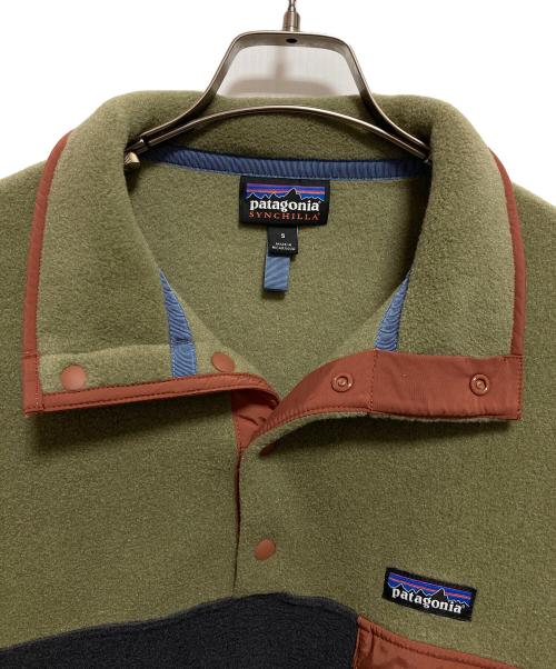 Patagonia（パタゴニア）Patagonia (パタゴニア) ライトウェイト シンチラ スナップT プルオーバー カーキ×グレー サイズ:Sの古着・服飾アイテム