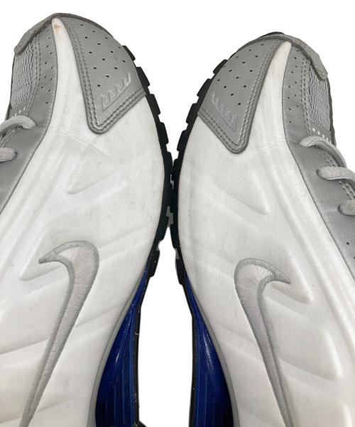NIKE（ナイキ）NIKE (ナイキ) Shox R4 ホワイト×シルバー サイズ:27.5の古着・服飾アイテム
